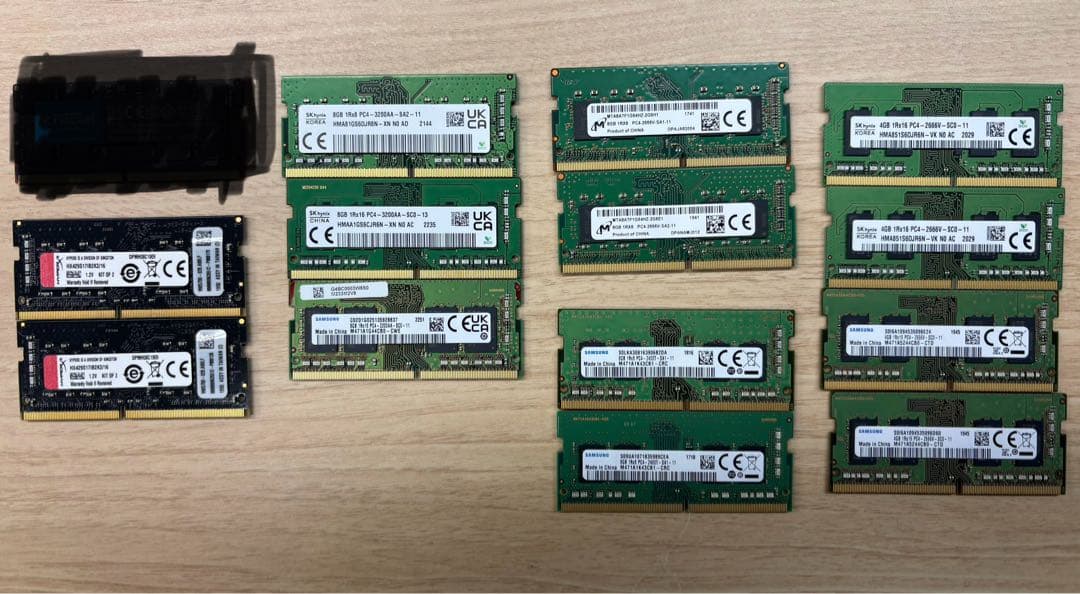 DDR4 PC4-2666V他　8GB 4GBメモリ13枚 SK hynix PC4-2666V 8GB SK HYNIX 1RX8 PC4-2666V-SA1-11 8GB DDR4